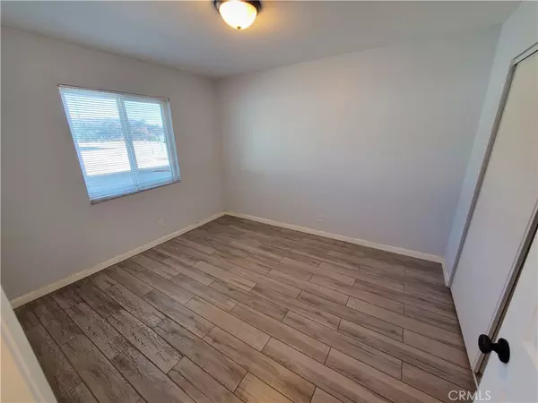 Tujunga, CA 91042,10037 Samoa AVE #15