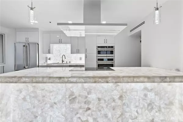 Los Angeles, CA 90024,10790 Wilshire BLVD #806