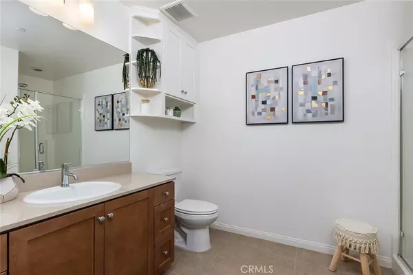 Azusa, CA 91702,337 N Fenimore