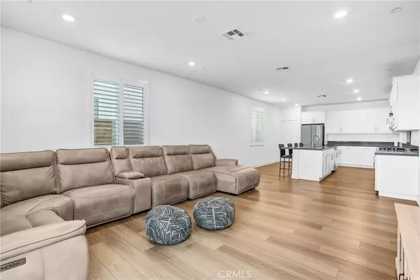 Ontario, CA 91761,3644 Shale AVE