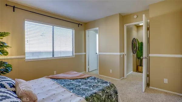 Burbank, CA 91505,330 N Maple ST #B