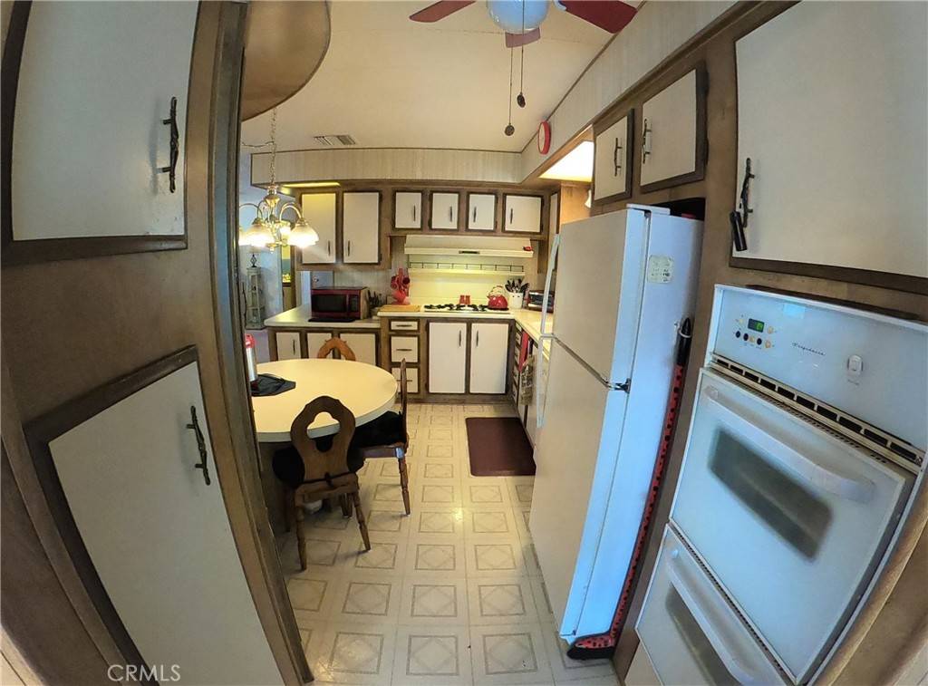 Castaic, CA 91384,31264 Lakehills RD #13