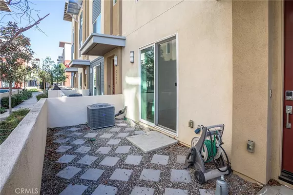 Lakewood, CA 90712,5737 Acacia LN
