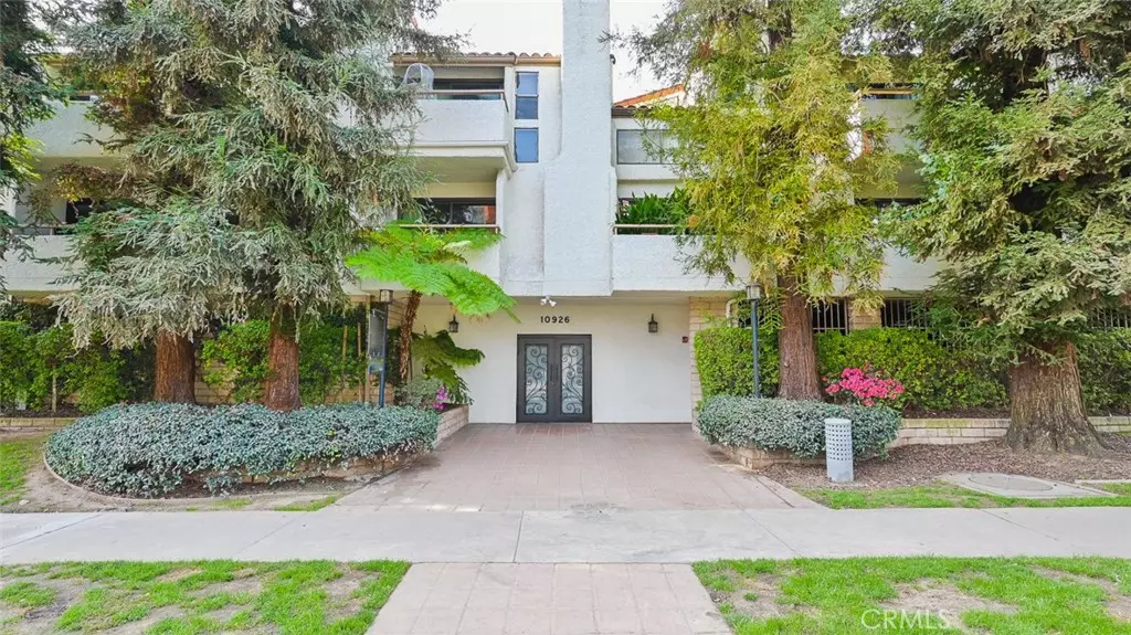 10926 Bluffside DR #33, Studio City, CA 91604