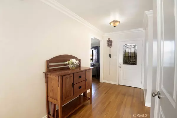 La Crescenta, CA 91214,3447 Burritt WAY