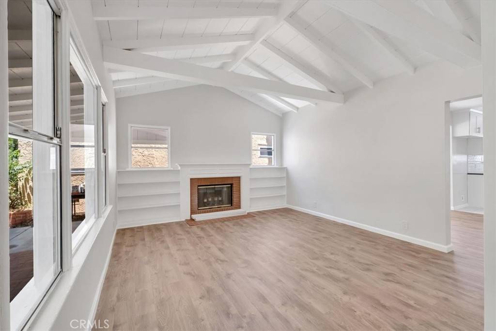 Burbank, CA 91502,226 W Elmwood AVE