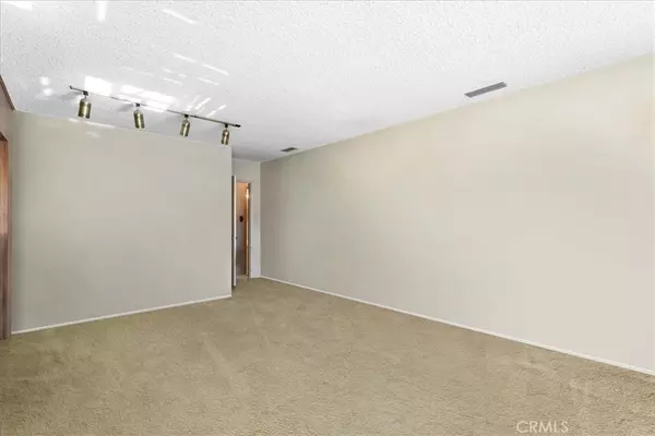 Sun Valley, CA 91352,10133 Lanark ST