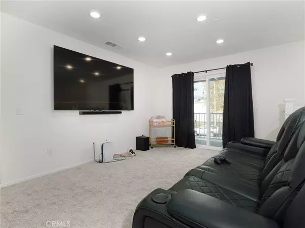 Fillmore, CA 93015,580 River ST