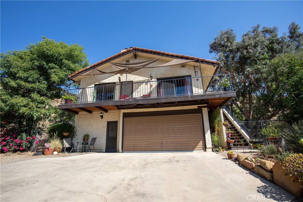 180 Ehlers DR, Chatsworth, CA 91311