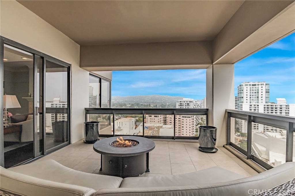10445 Wilshire BLVD #1901, County - Los Angeles, CA 90024