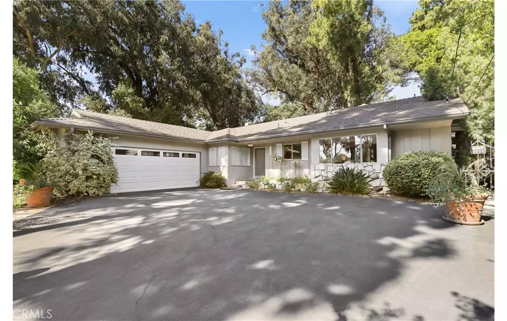 La Canada Flintridge, CA 91011,1237 Olive LN