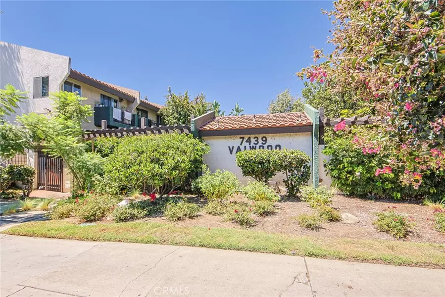 7439 Woodman AVE #29, Van Nuys, CA 91405