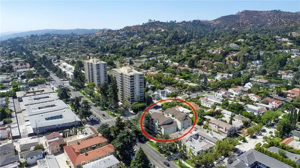 Los Angeles, CA 90027,4321 Los Feliz BLVD #4