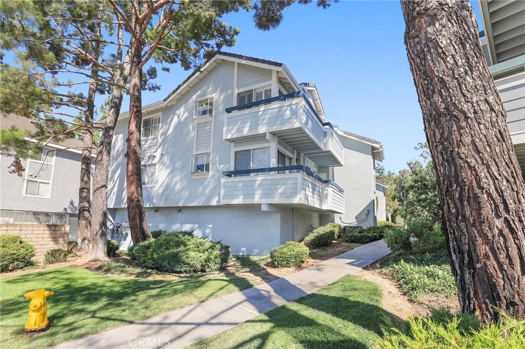 26762 Claudette ST #418, Canyon Country, CA 91351