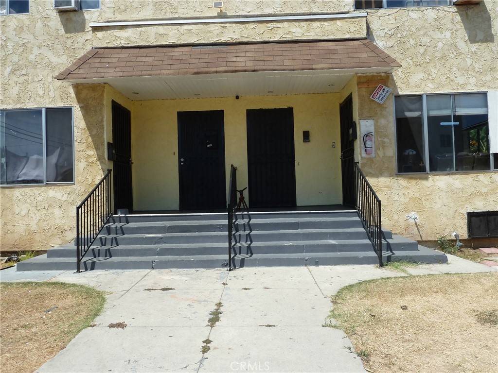 Los Angeles, CA 90006,1418 Orchard Ave