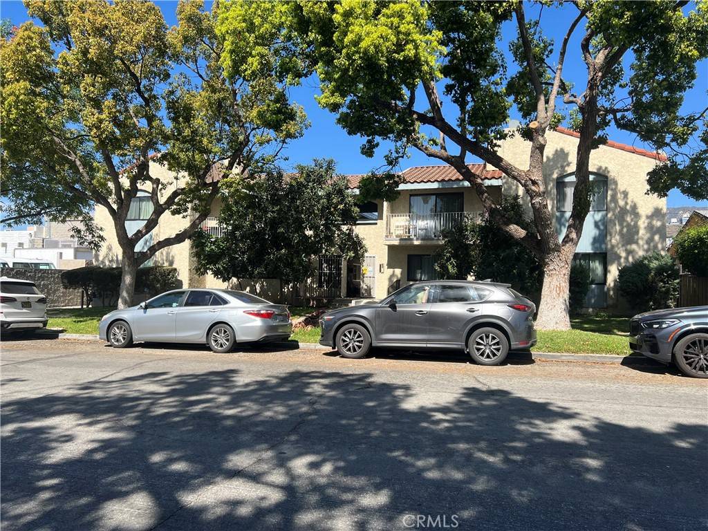 Glendale, CA 91203,735 Milford ST