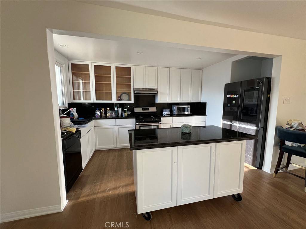 Mission Hills (san Fernando), CA 91345,15130 Septo ST