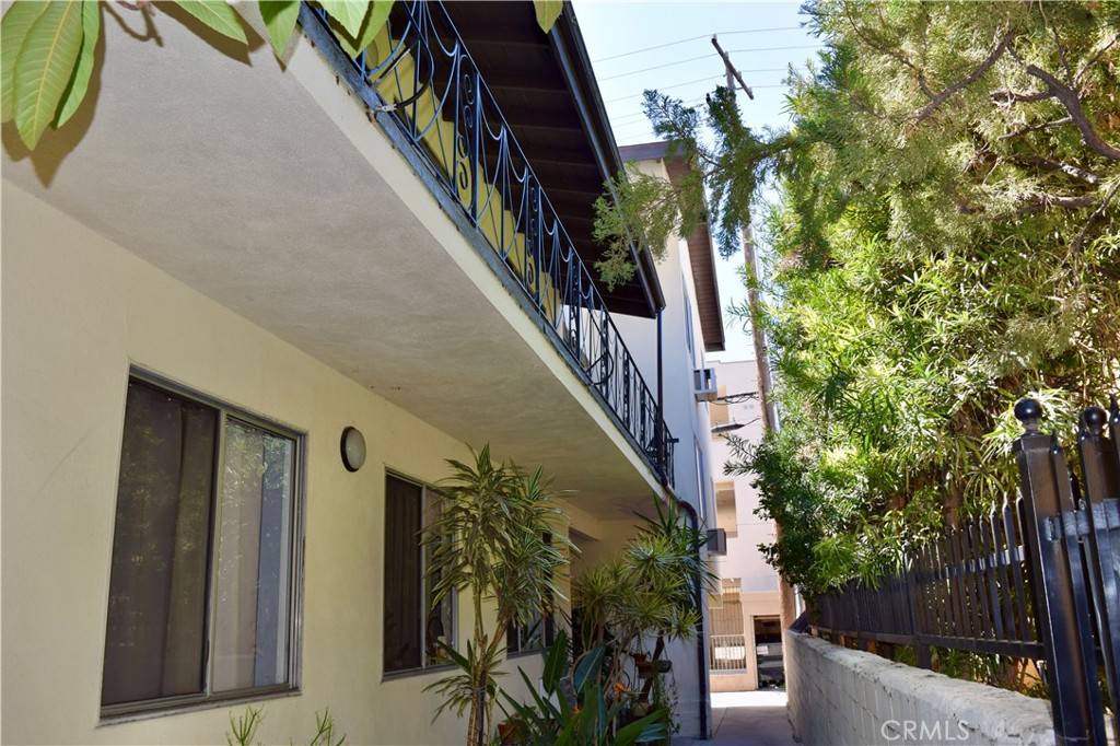 Glendale, CA 91206,341 N Isabel ST