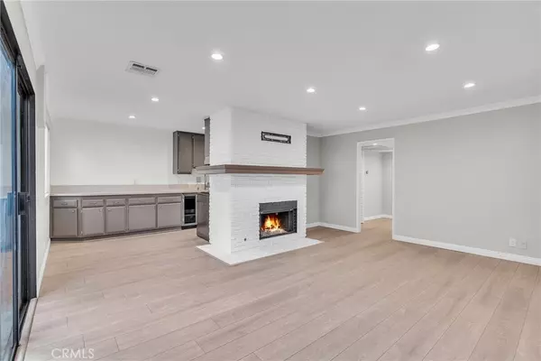 8641 Glenoaks BLVD #107,  Sun Valley,  CA 91352