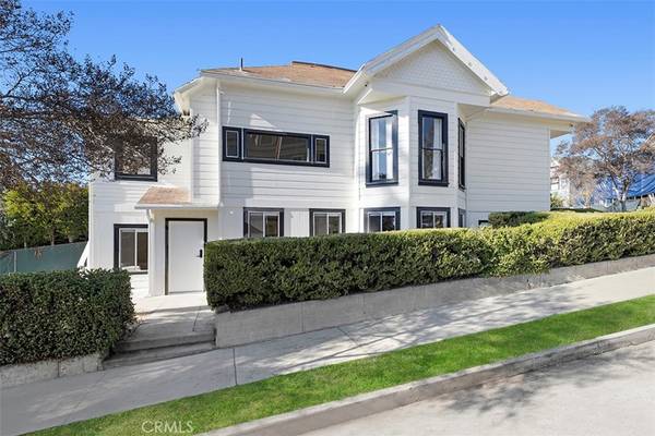 Los Angeles, CA 90026,715 Douglas ST