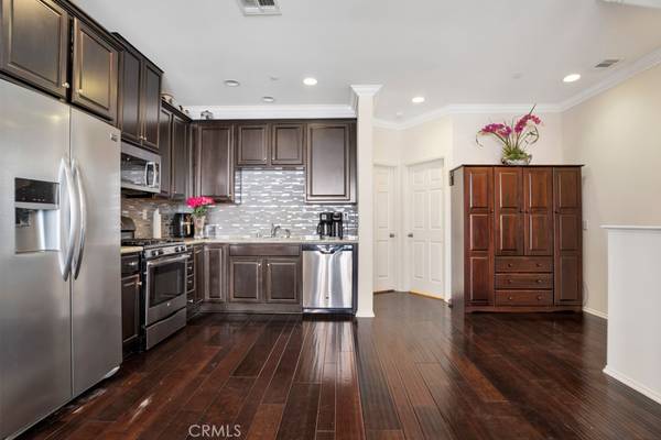 Van Nuys, CA 91405,14703 Sherman WAY