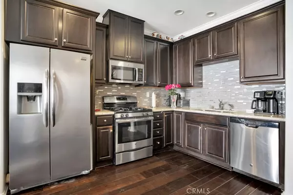 Van Nuys, CA 91405,14703 Sherman WAY