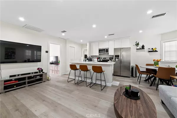 Montrose, CA 91020,2547 Piedmont AVE