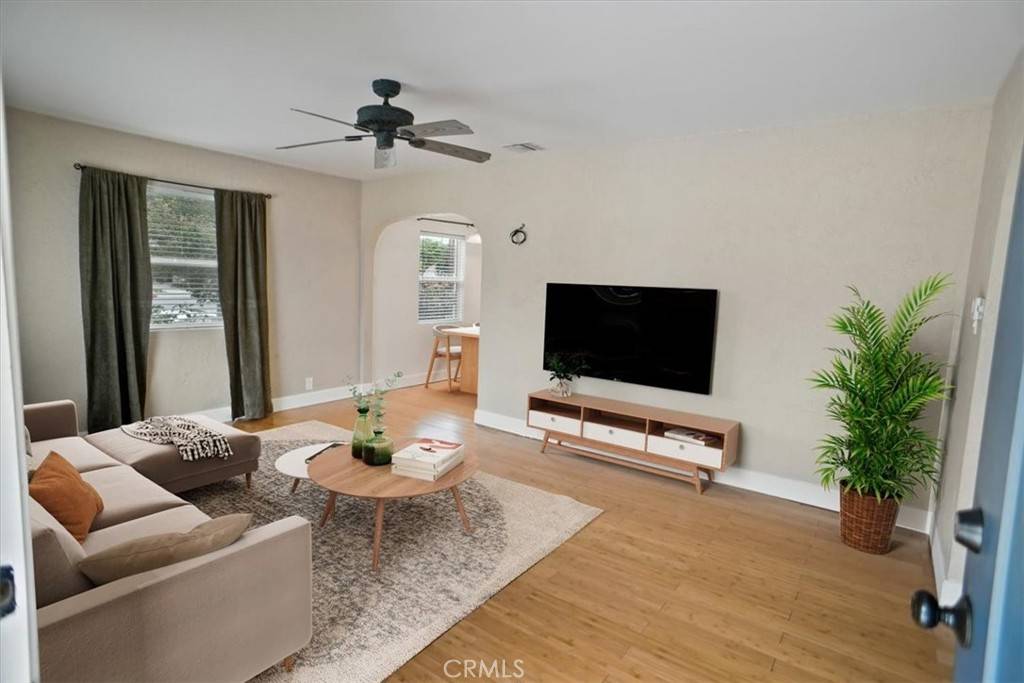 Reseda, CA 91335,19039 Vanowen ST
