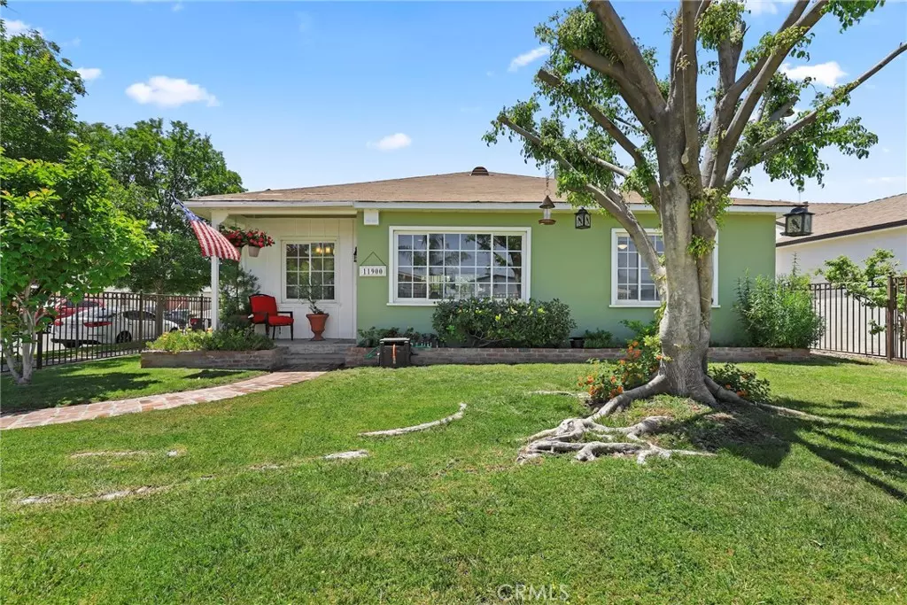 North Hollywood, CA 91605,11900 Covello ST