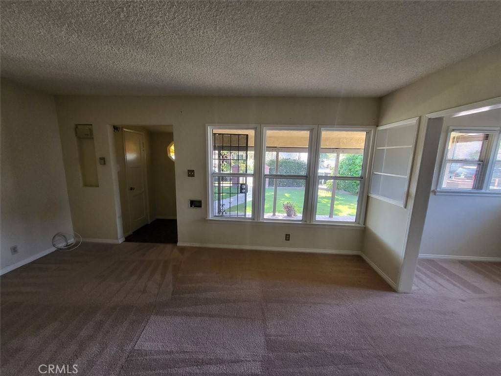 Burbank, CA 91506,532 N Reese PL