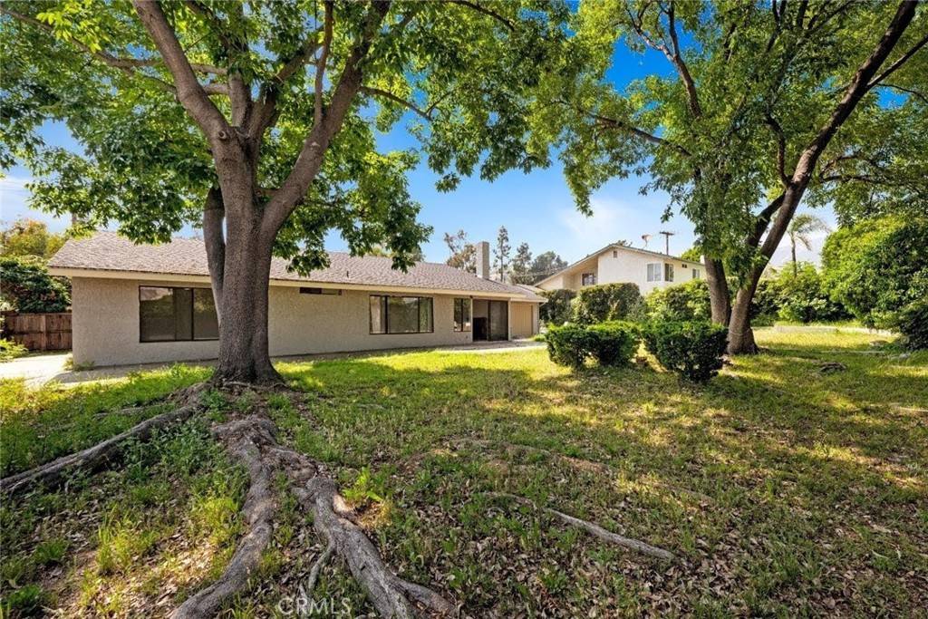 Claremont, CA 91711,2472 Forbes AVE