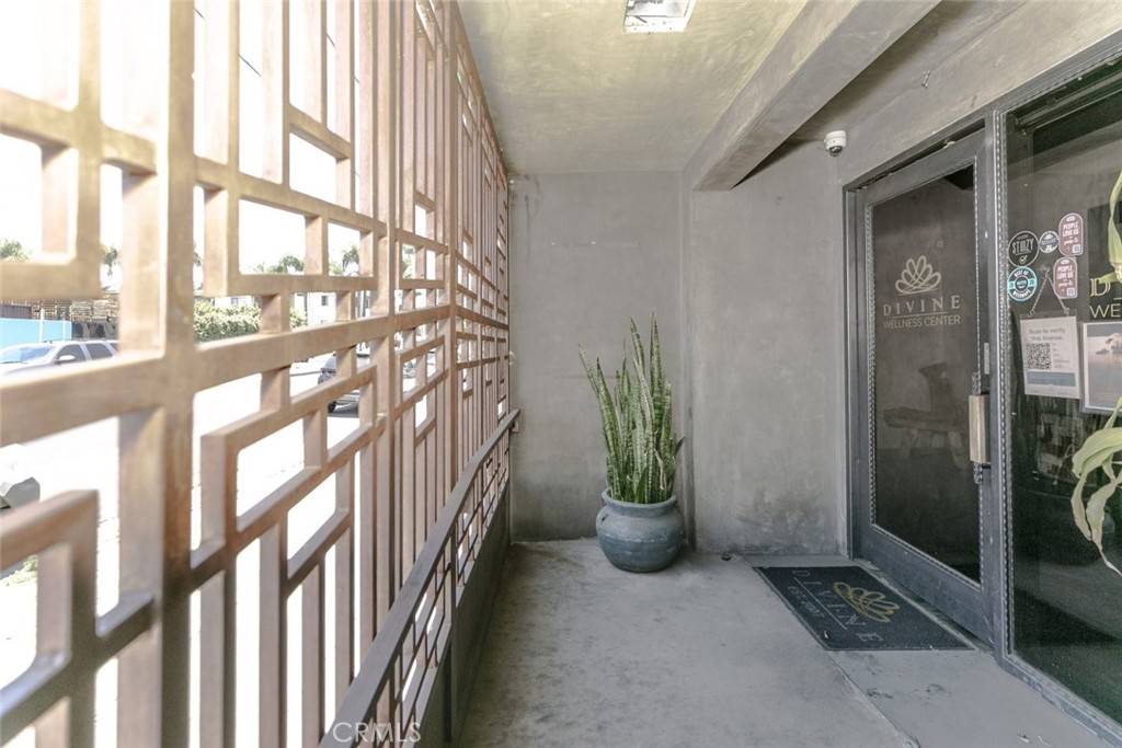 Canoga Park, CA 91303,7246 Eton AVE