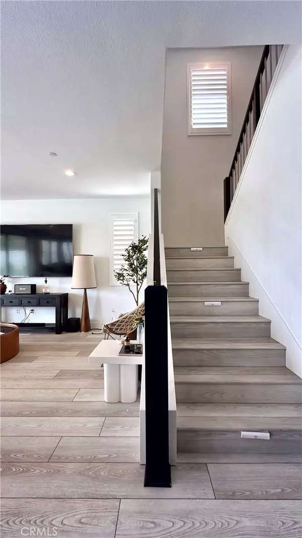 Canyon Country, CA 91350,19028 Sark PL