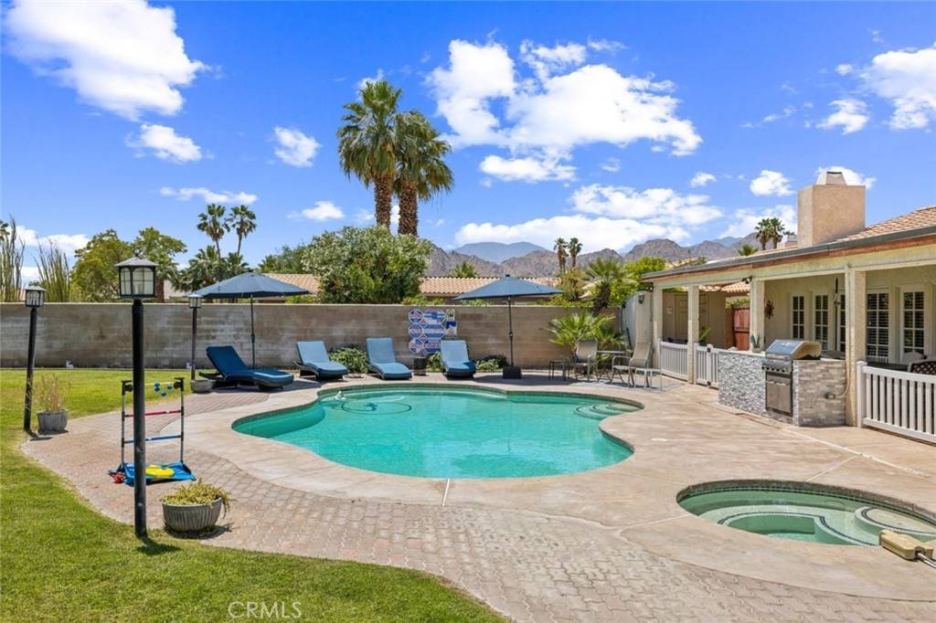 43300 Warner TRL, Palm Desert, CA 92211