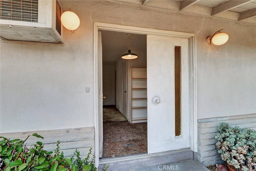 Sunland, CA 91040,8720 Mulberry DR