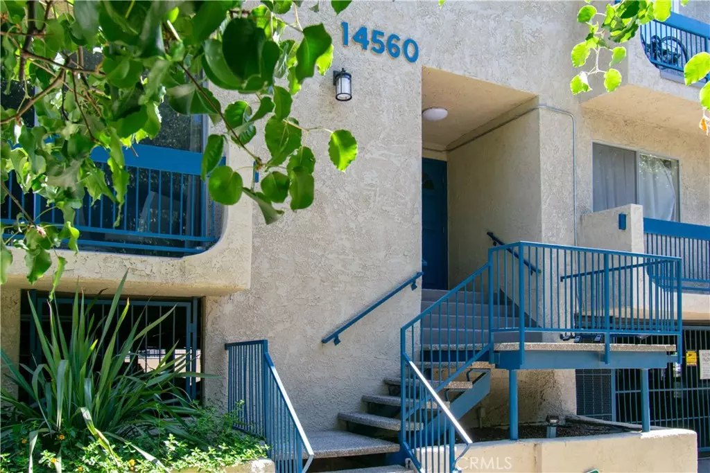 Sherman Oaks, CA 91411,14560 Clark ST #215