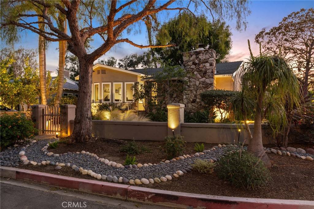 Toluca Lake, CA 91601,4855 Arcola AVE