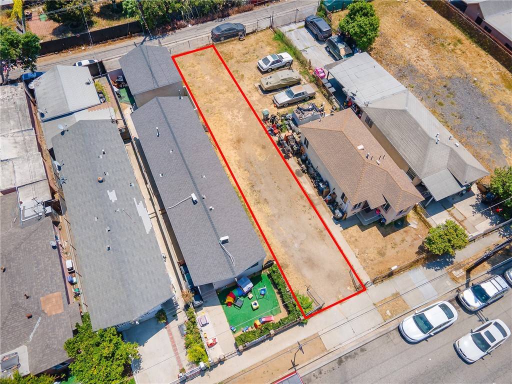 Los Angeles, CA 90061,13110 S Main ST