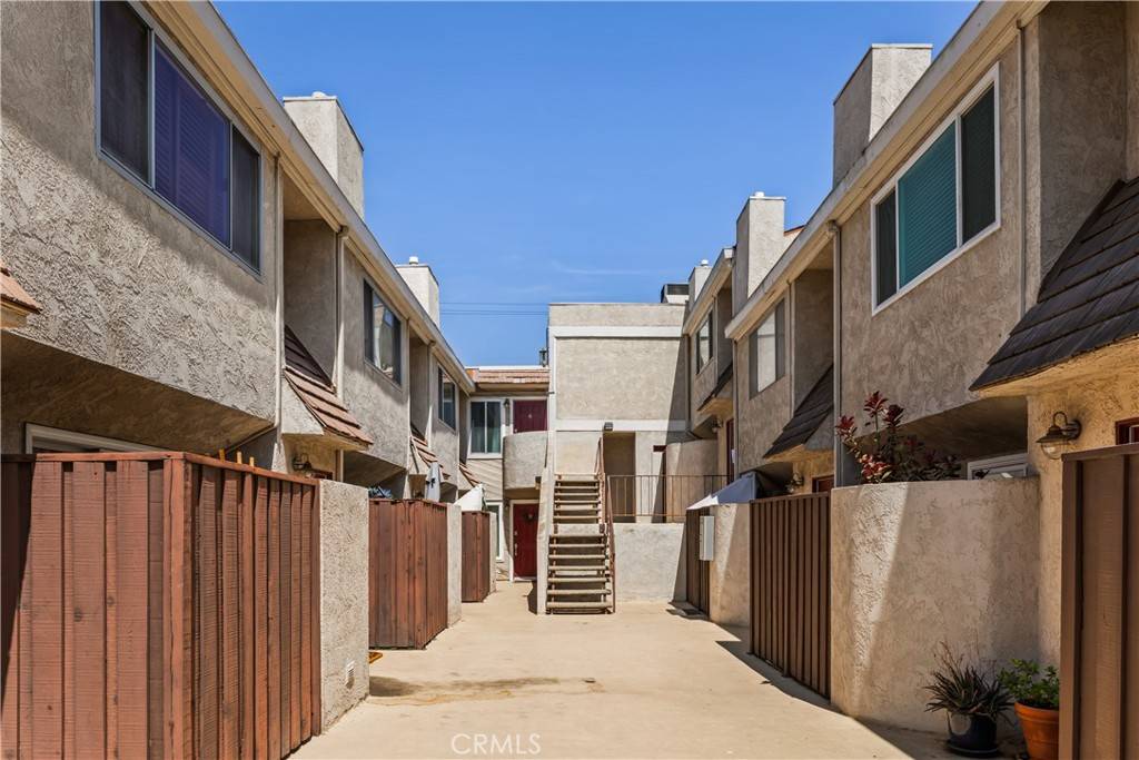 Studio City, CA 91604,4230 Whitsett AVE #6