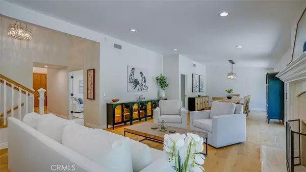 Woodland Hills, CA 91364,22914 Gershwin DR