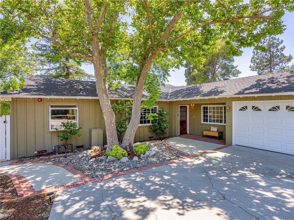 La Crescenta, CA 91214,3828 2nd AVE
