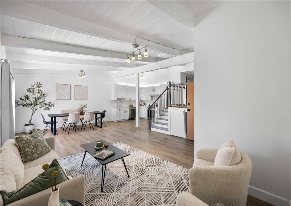 Panorama City, CA 91402,7924 Woodman AVE #20