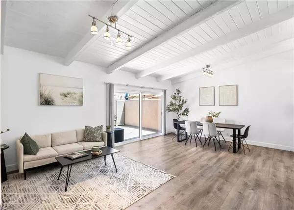 Panorama City, CA 91402,7924 Woodman AVE #20