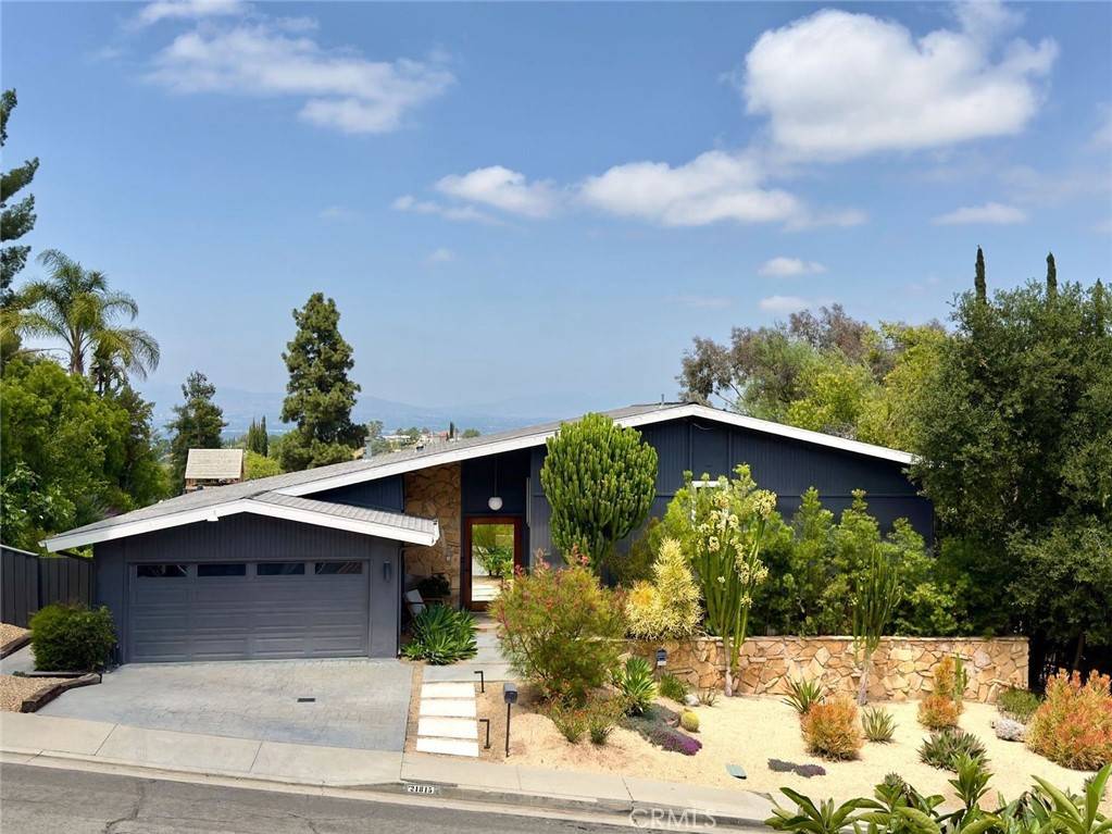 21815 Ambar DR, Woodland Hills, CA 91364