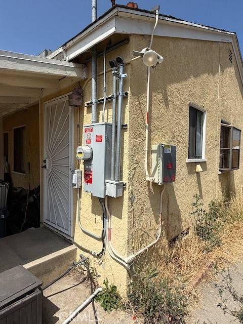 Sylmar, CA 91342,14594 Dyer ST