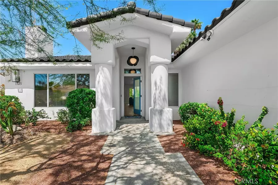 1525 Sonora CT, Palm Springs, CA 92264