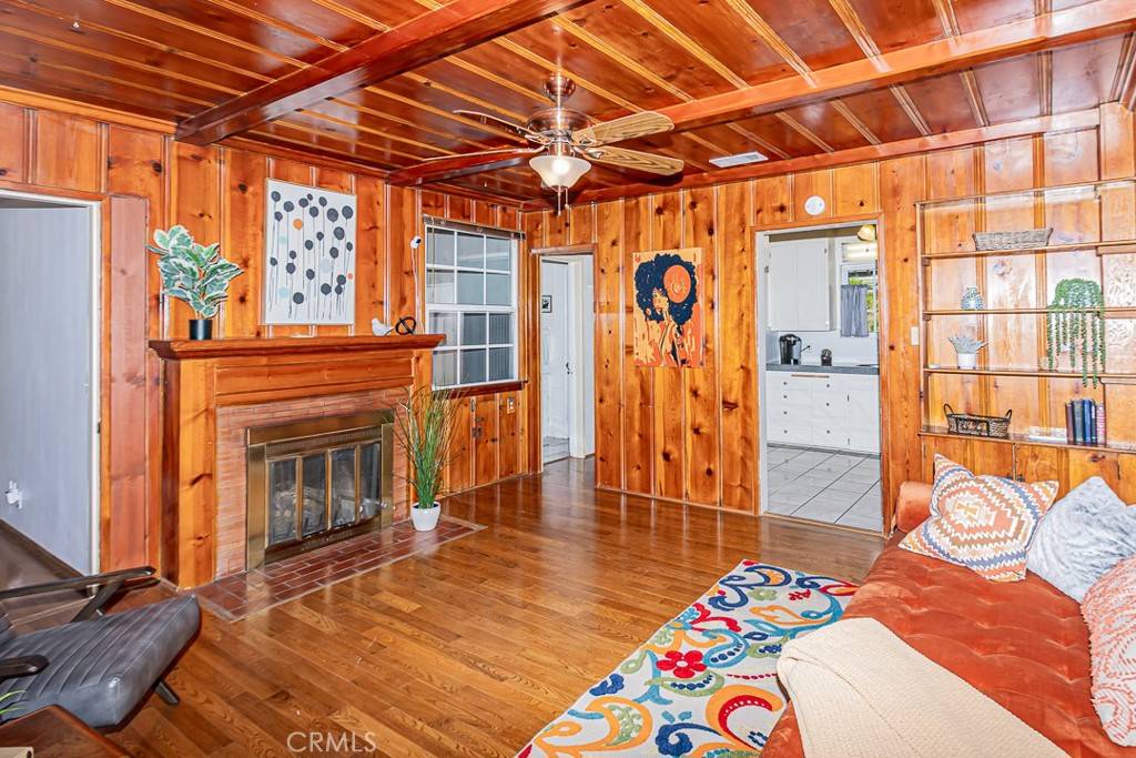 Valley Village, CA 91602,11559 Blix ST