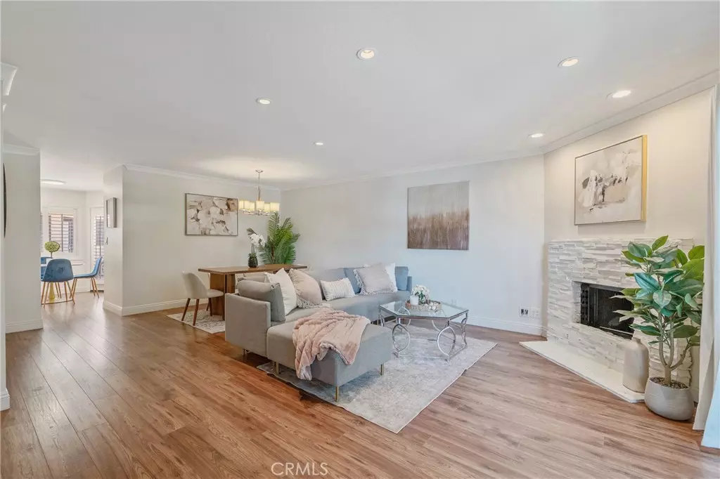 Valley Village, CA 91607,12330 Magnolia BLVD #101