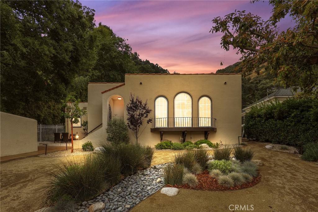 2118 Glen Ivy DR, Glendale, CA 91206