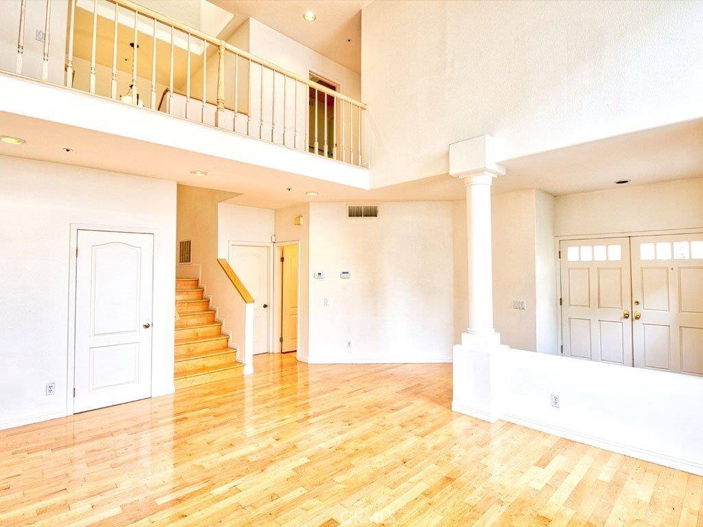 Glendale, CA 91208,968 Calle Amable